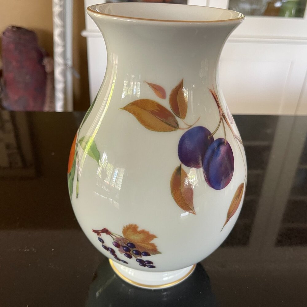 Farmhouse Evesham Gold Chloe Vase - 8.5" H